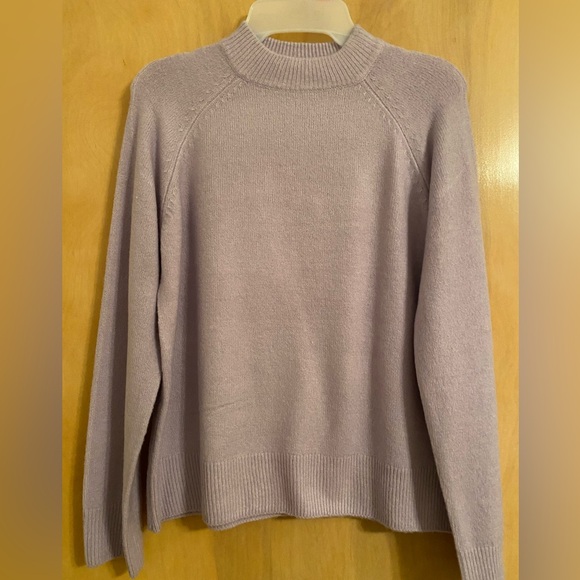 Vince Camuto Women's Ribbed Hem & Cuff Mock Neck Sweater- Small - Picture 4 of 6